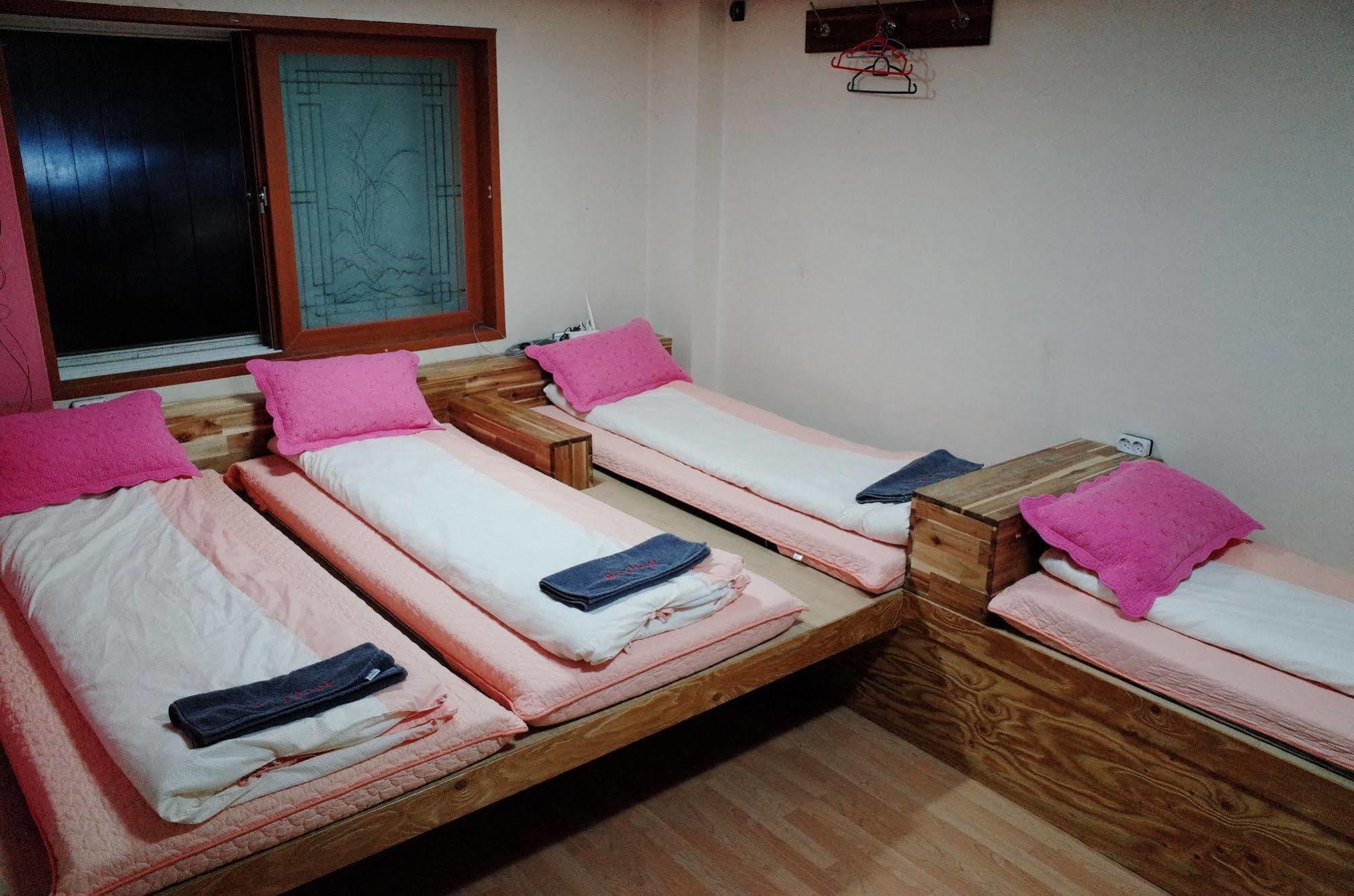 Hostel Bong Backpackers Soul Exteriér fotografie