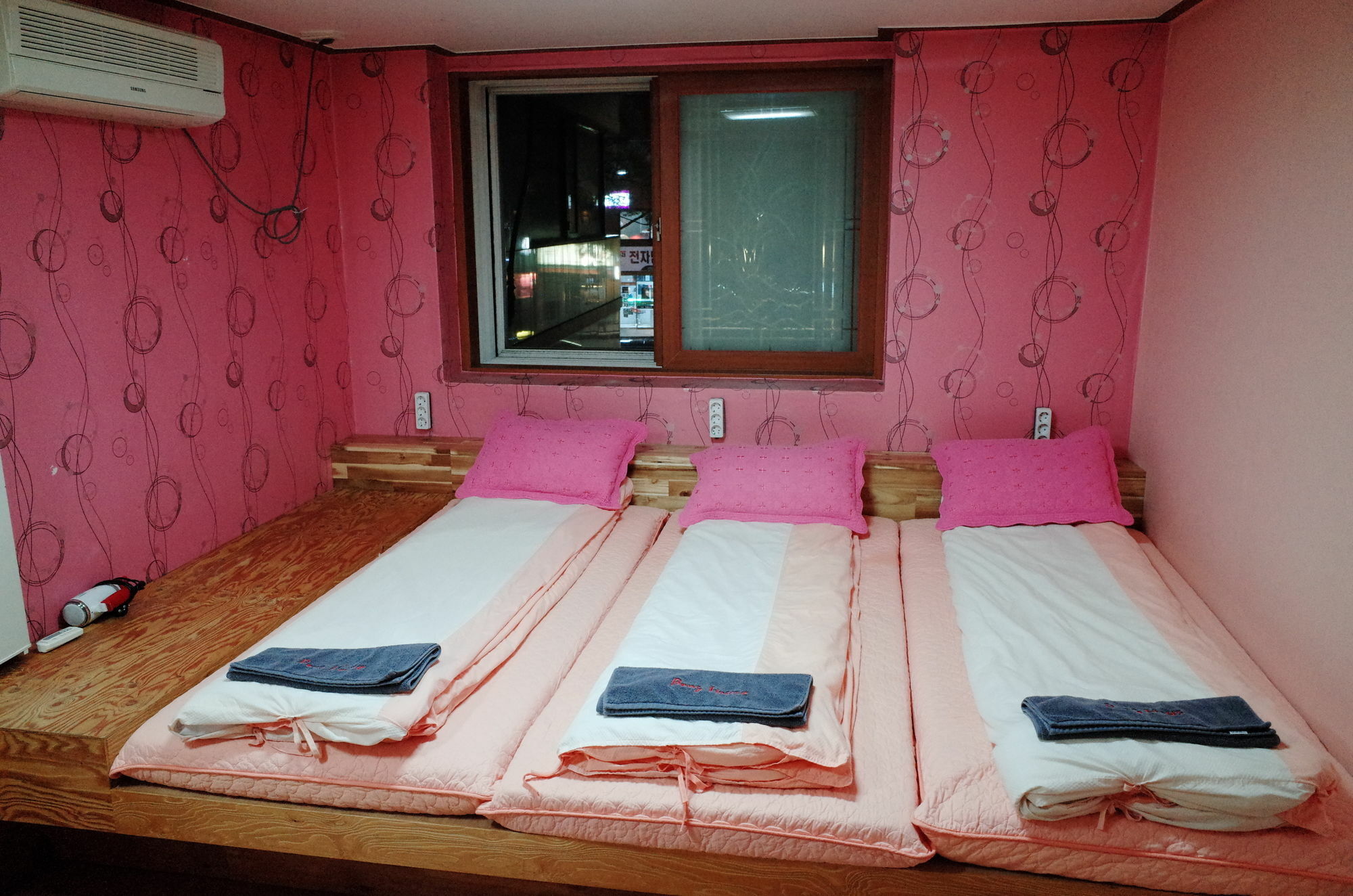 Hostel Bong Backpackers Soul Exteriér fotografie